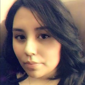 Meet your Posher, Stephany